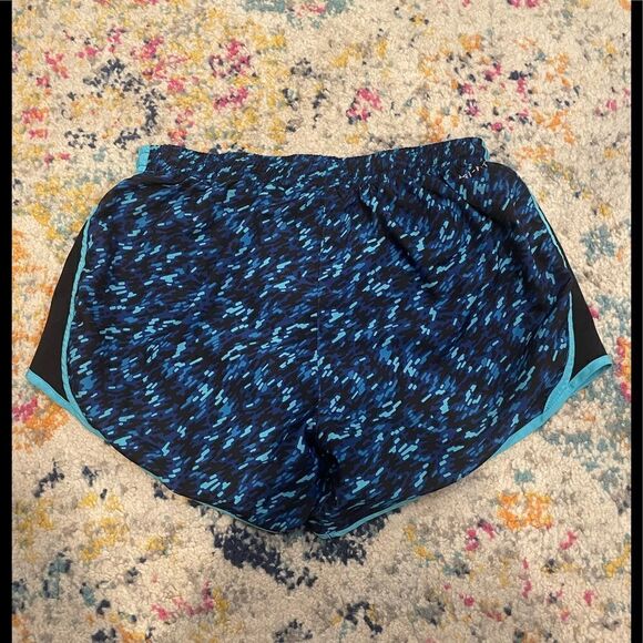 Dri-fit Nike shorts size S - Picture 4 of 4